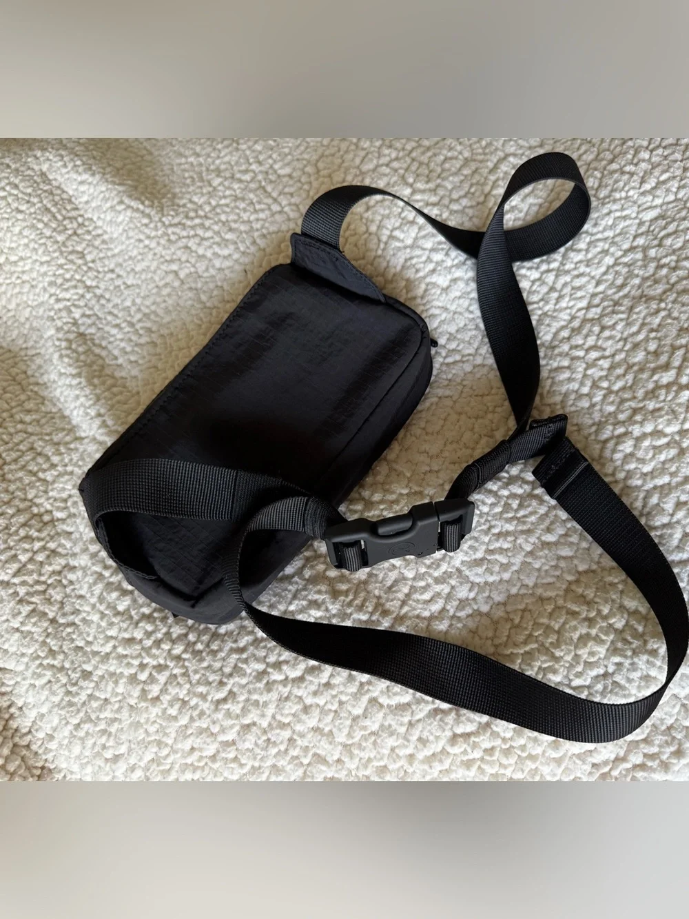 lululemon athletica Black Crossbody Pouch